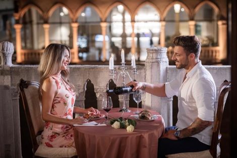 Cena da sogno a lume di candela